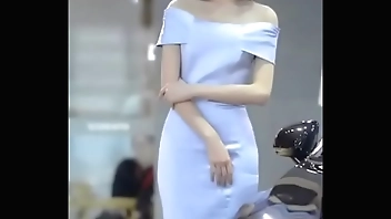 Sexy Model Desperate to Pee but to Smile