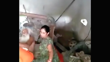 Aunty secret romance with samiyar