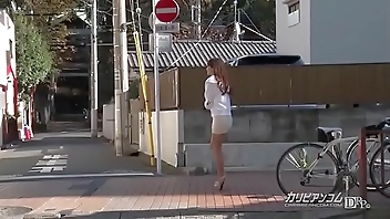 素人男性とセックス生中継  本多なるみ