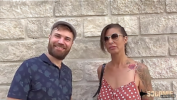 Charlotte, 40, wants to explore her limits